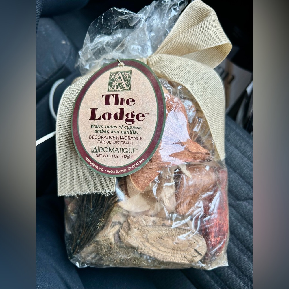 Aromatique The Lodge Decorative Fragrances